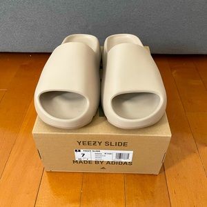 Yeezy Slides